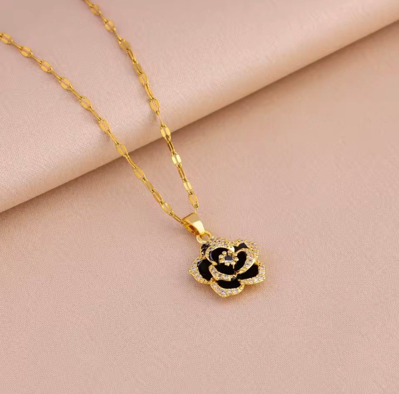 Schwarz-Gold Edelstahl Schmuckset – Elegante Halskette & Ohrringe